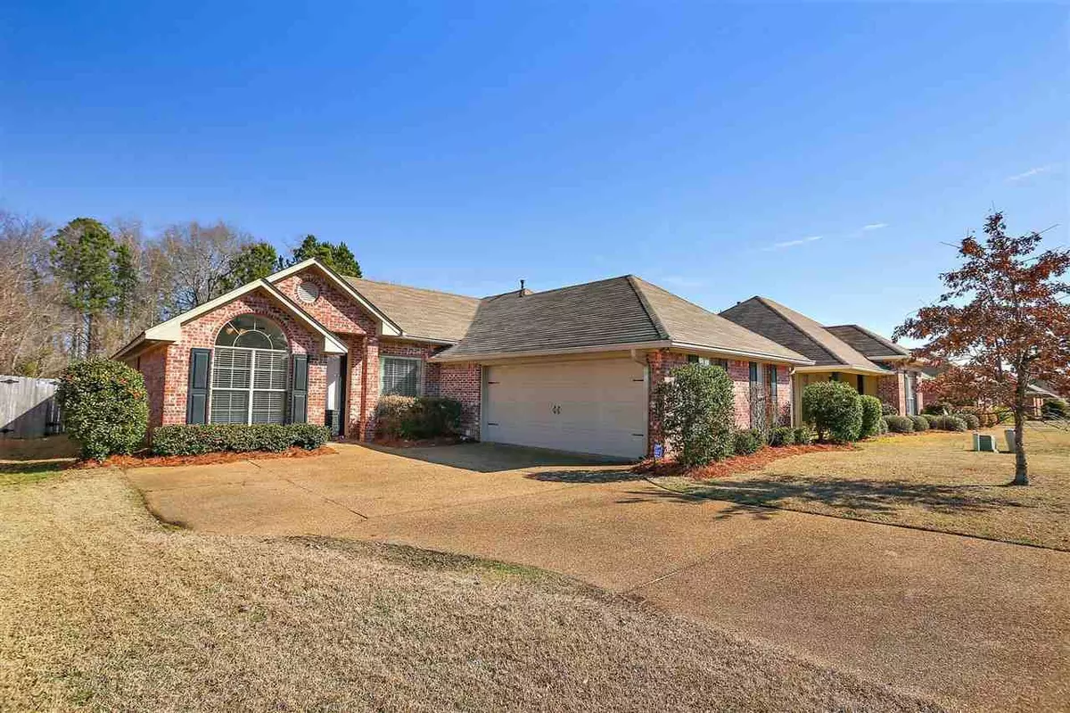 Brandon, MS 39047,329 Azalea Court