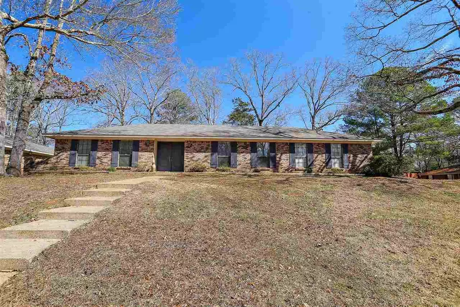 160 Woodgate Drive, Brandon, MS 39042