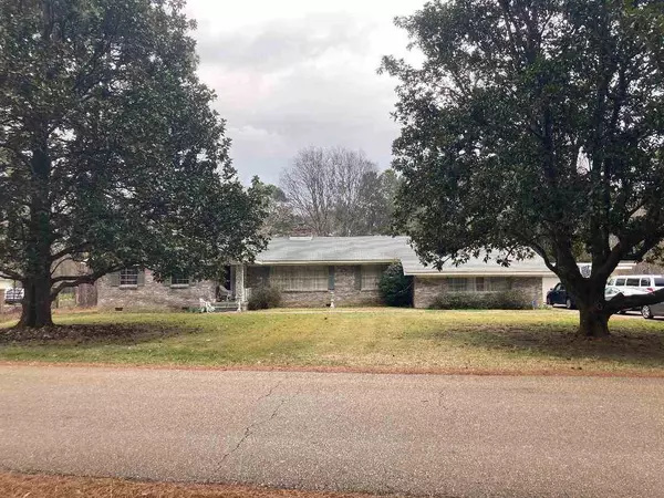 Clinton, MS 39056,106 Berry Drive