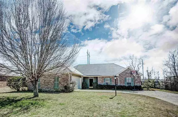 400 Kirkwood Drive, Clinton, MS 39056