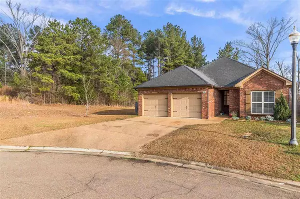 Brandon, MS 39042,740 Hartwood Cove