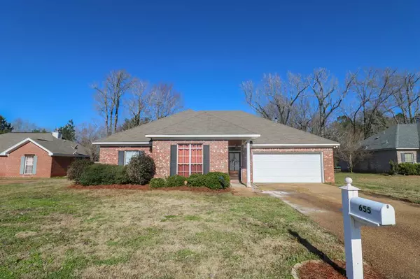 655 Post Oak Place, Pearl, MS 39208