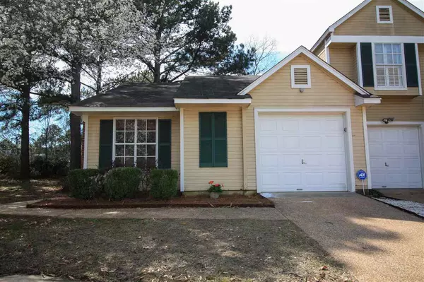 818 Harbor Bend Drive, Brandon, MS 39047