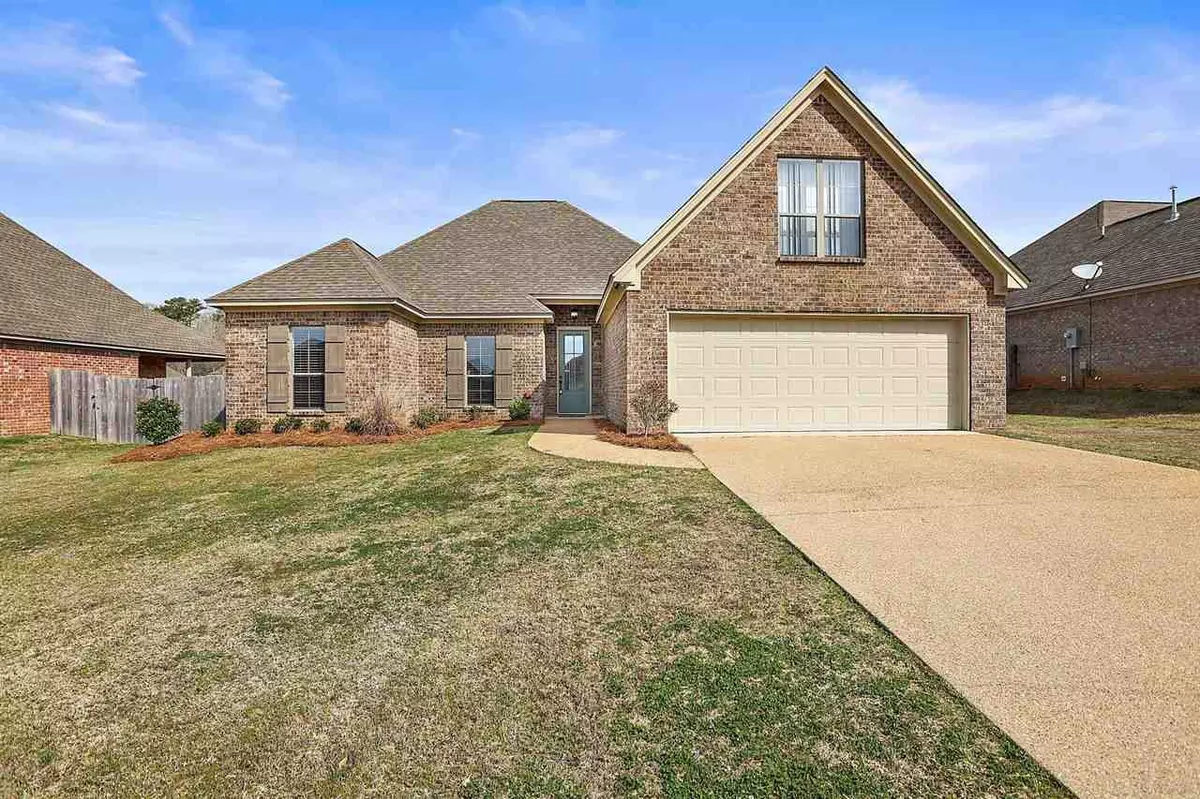 Pearl, MS 39208,118 Countrywood Place