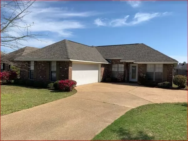 606 Oakleigh Place, Brandon, MS 39047