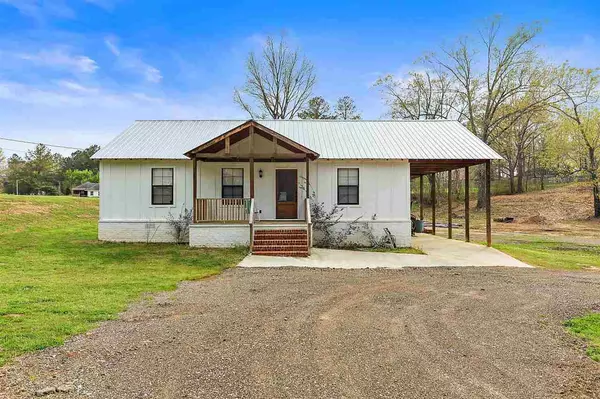 132 Pinewood Drive, Richland, MS 39218