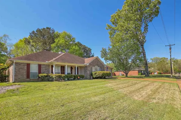 324 Water Oak Road, Brandon, MS 39047