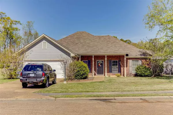 223 Kirkwood Drive, Clinton, MS 39056