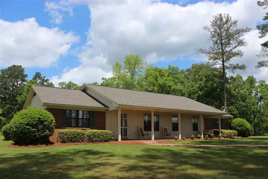 1199 Ernie Martin Road, Utica, MS 39175