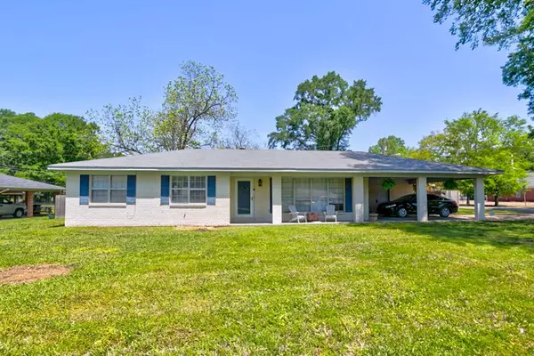 305 Boehle Street, Pearl, MS 39208