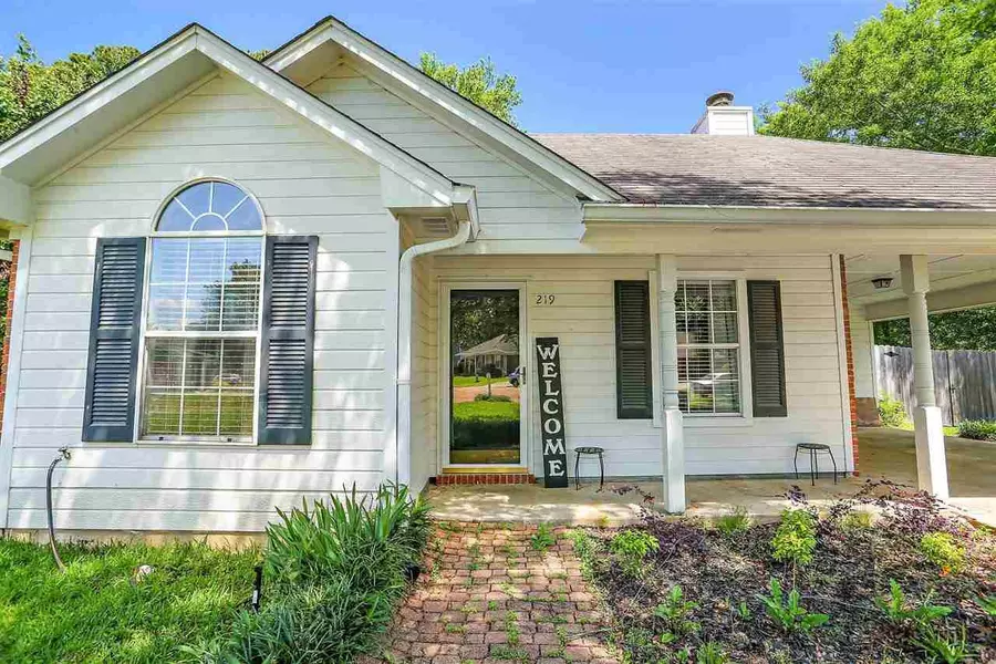 219 Falcon Cove, Brandon, MS 39047