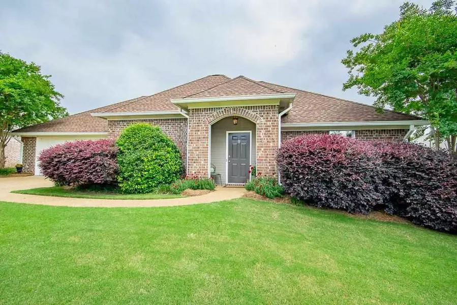 439 Abbey Woods, Brandon, MS 39047