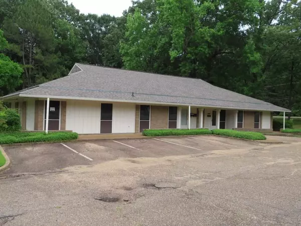 600 E Northside Drive, Clinton, MS 39056