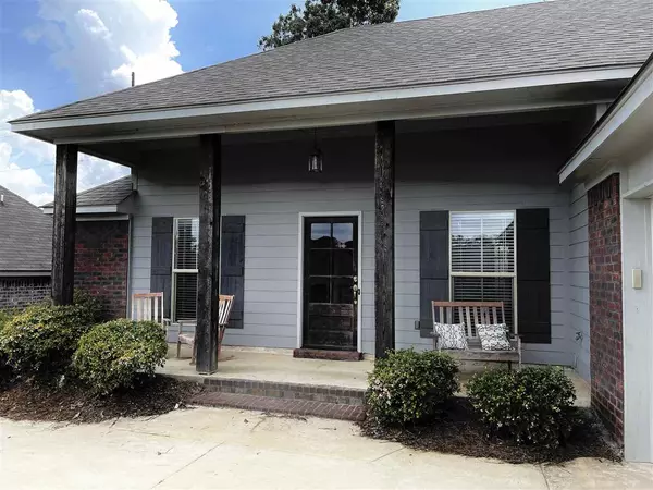 631 Greenfield Ridge Drive, Brandon, MS 39042