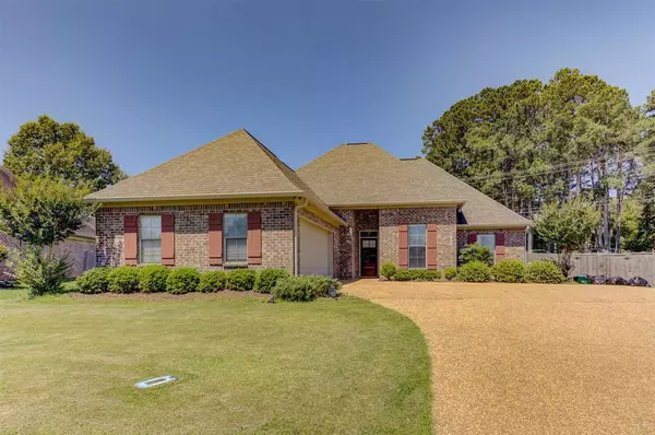 122 Choctaw Bend, Clinton, MS 39056