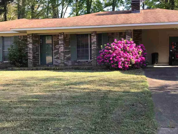 652 Pemberton Avenue, Pearl, MS 39208