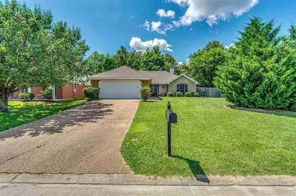 629 Post Oak Place, Pearl, MS 39208