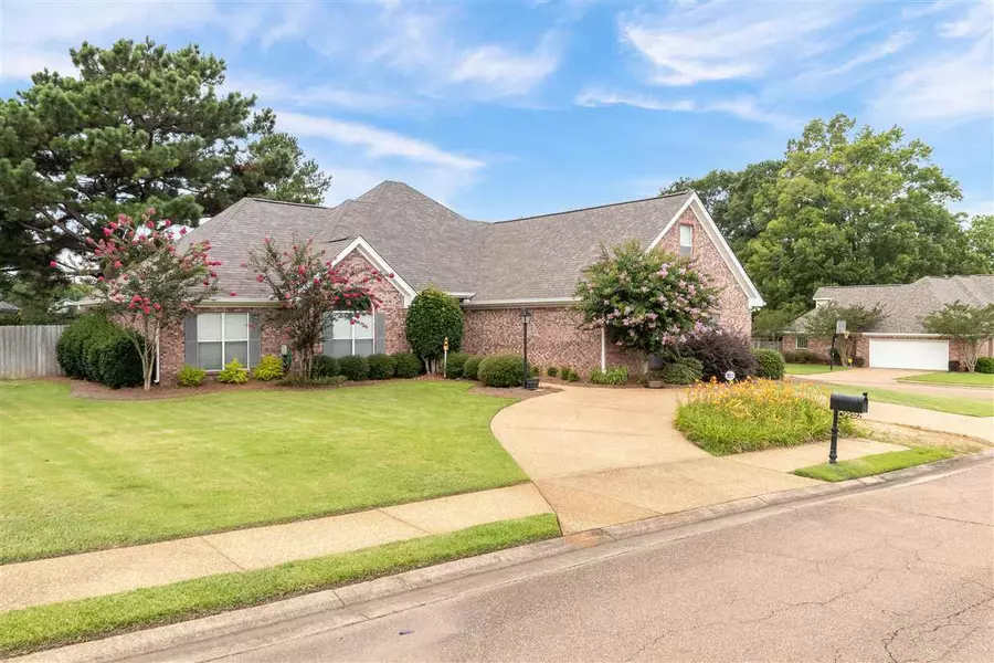 127 Barrington Drive, Byram, MS 39272