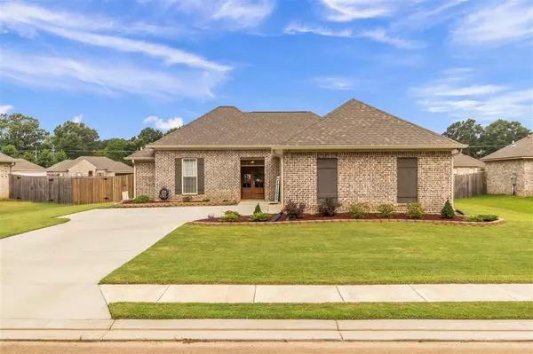 129 Western Ridge Cr, Canton, MS 39046