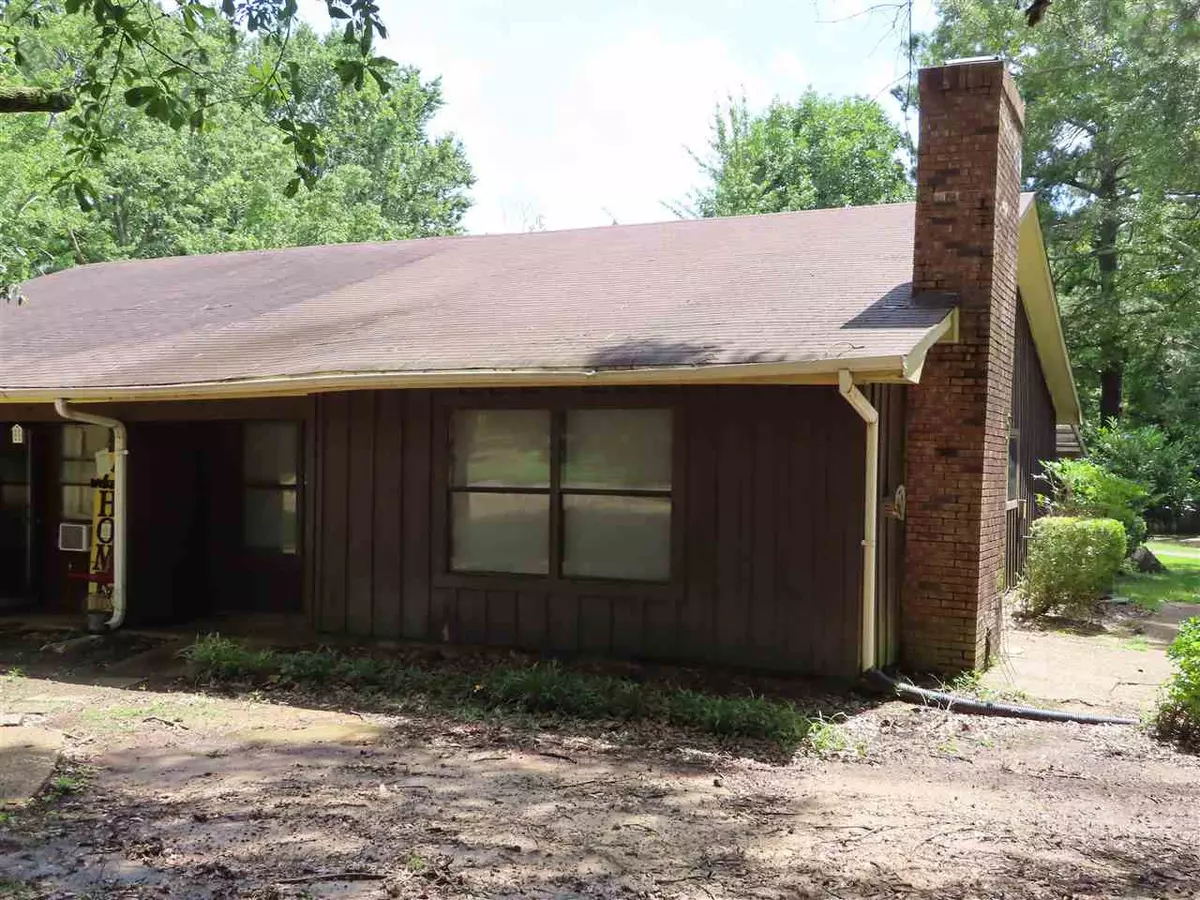 Clinton, MS 39056,207 B Lindale Street