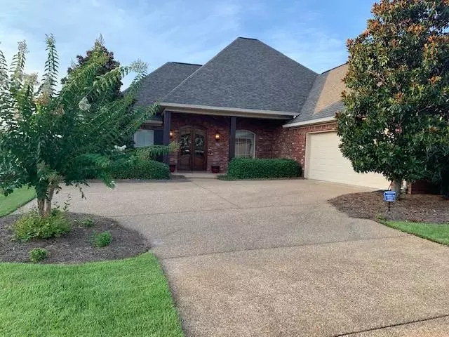 702 N Haven Place, Brandon, MS 39047