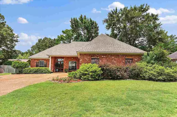 108 Kirkwood Drive, Clinton, MS 39056