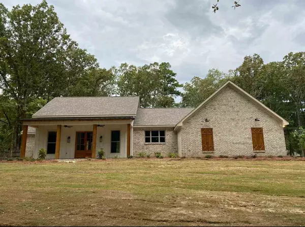 290 Fox Run Road, Brandon, MS 39047