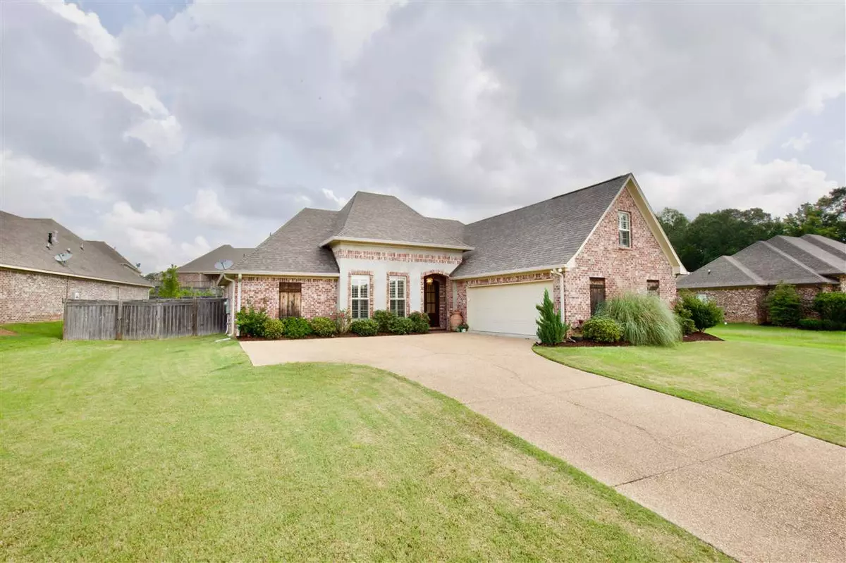 Clinton, MS 39056,102 Oak Meadow Court