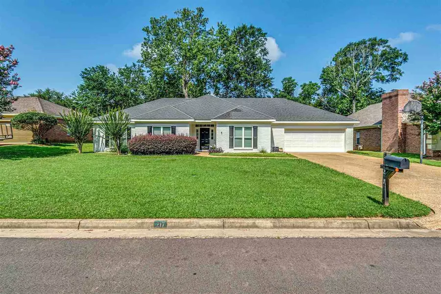 217 Cherry Drive, Brandon, MS 39042