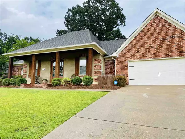 Brandon, MS 39042,121 Glen Arbor Court