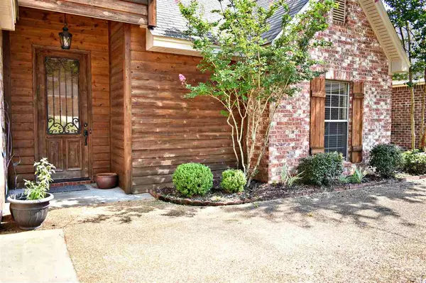 Brandon, MS 39047,313 Azalea Court