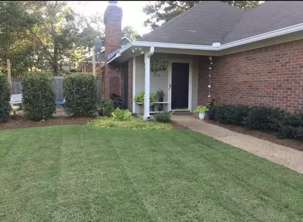 215 Sherlock Way, Madison, MS 39110