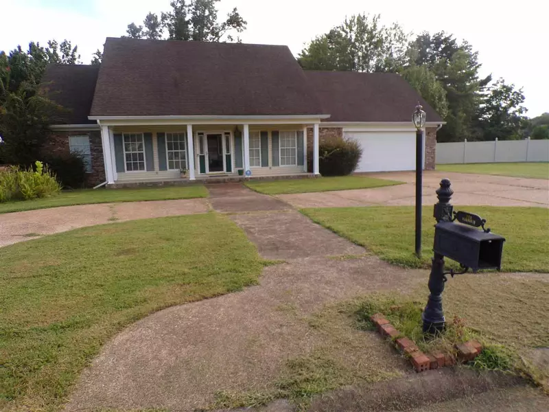 160 Oakwood Drive, Grenada, MS 38901