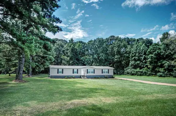 1399 Hickory Lane, Terry, MS 39170