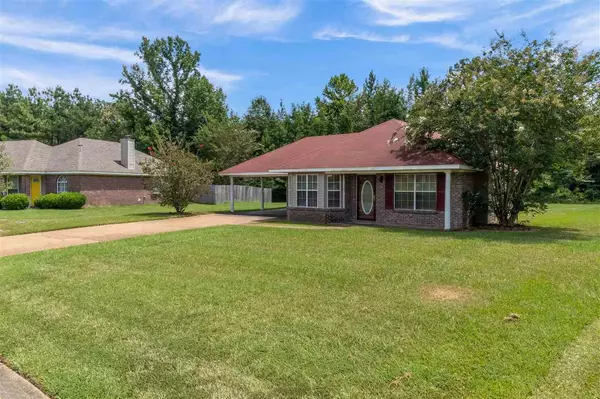 Pearl, MS 39208,526 Oak Ridge Way