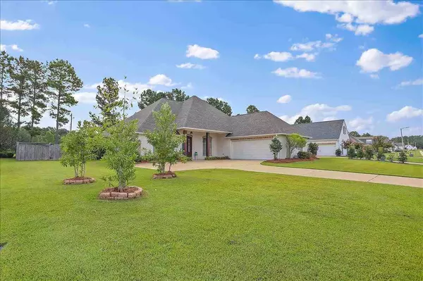 Canton, MS 39146,218 Sweetbriar Circle