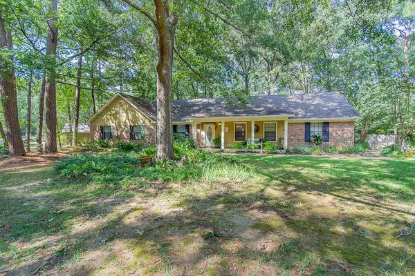 203 Magnolia Trail, Brandon, MS 39047