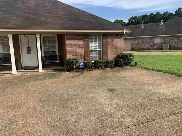 Terry, MS 39170,352 Greystone Pte