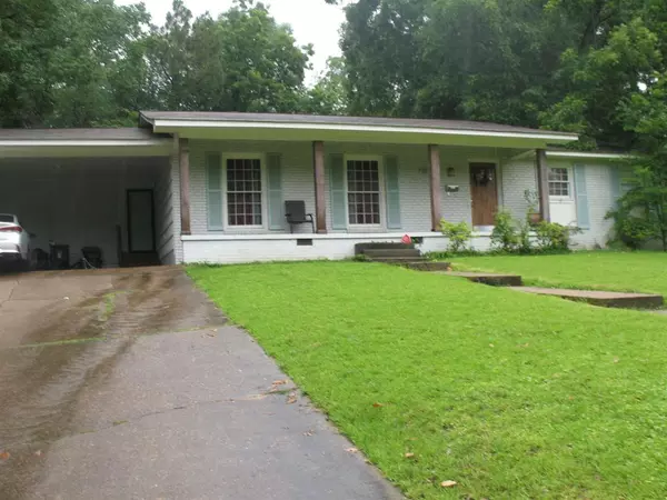1609 Winchester, Jackson, MS 39211