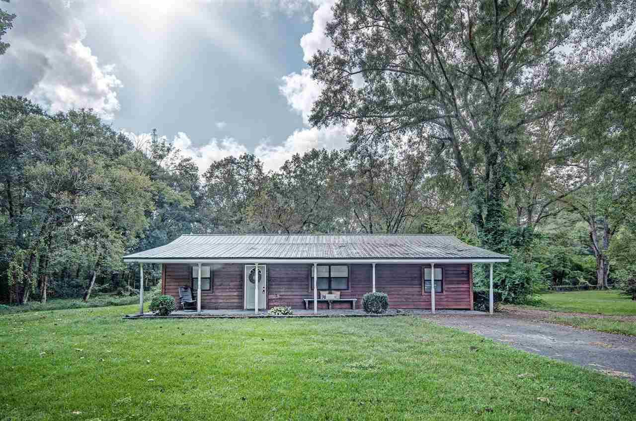 Pelahatchie, MS 39145,706 College Street