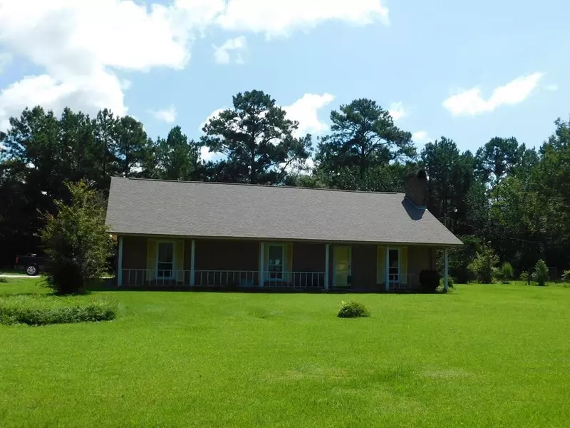 319 Pinewood Lane, Centreville, MS 39631