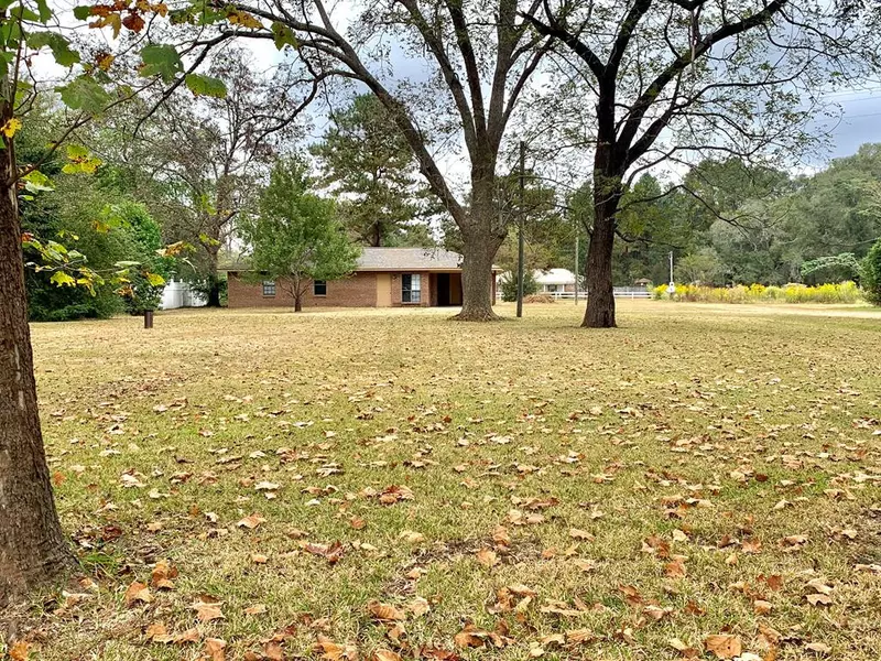 1432 Hwy 587, Foxworth, MS 39483