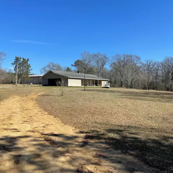 99 Wade, Kokomo, MS 39667