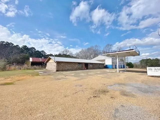 1614 Highway 27 N, Jayess, MS 39641