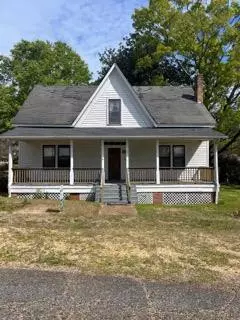 209 E North, Gloster, MS 39638