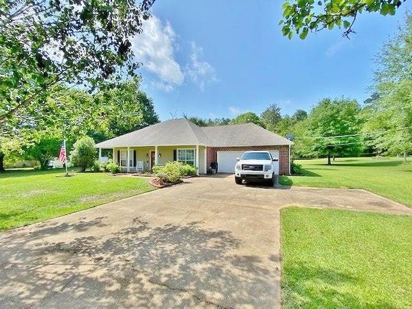 1012 Hidden Meadow Lane, Summit, MS 39666