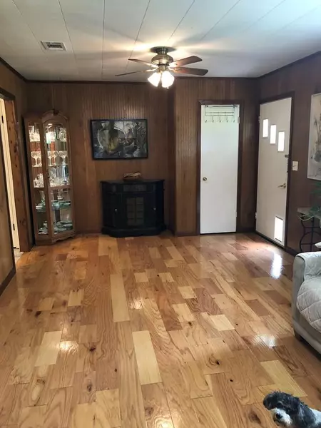 4 S Third Street, Silver Creek, MS 39663