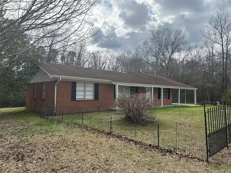 4 S Thi Road, Silver Creek, MS 39663