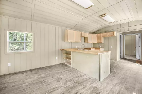 Crosby, MS 39633,3 Cole Road