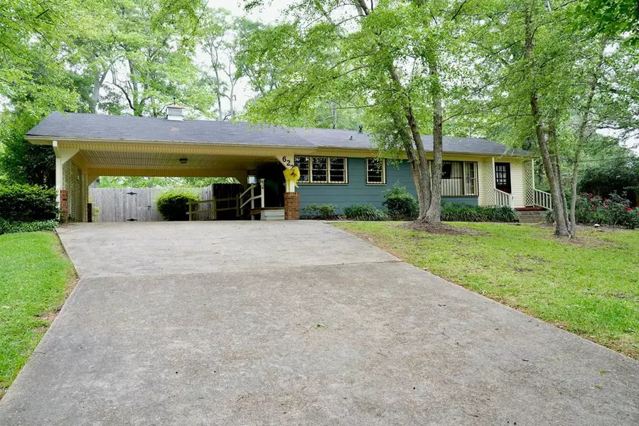 622 S Sixth Street, Mccomb, MS 39648